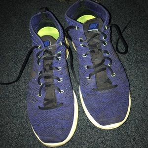 Men’s Nike sneakers